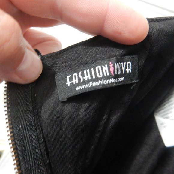 Fashion nova - Picture 3 of 7